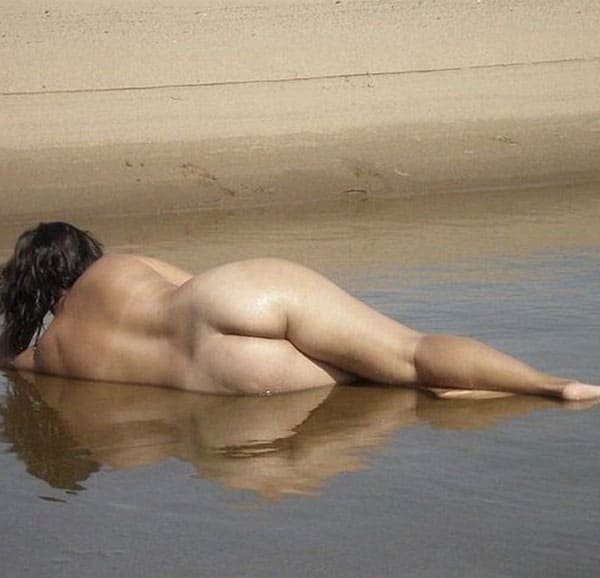 Hot Mature Nudist Couple's Explicit Water Sex Tape