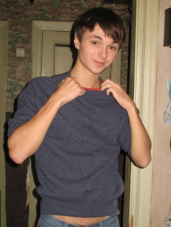 Kitchen Fuck: Amateur Guy Fucks His Girl - Explicit Homemade Porn