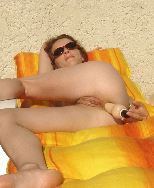 Amateur Slut Photos: Vibrator in Ass - Explicit Anal Porn Pics