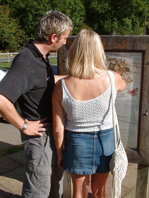 Mature MMF Outdoor Fuck: Explicit Amateur Porn in the Forest