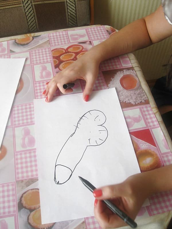 Amateur Babe Masturbates Pussy in Kitchen - Explicit Homemade Porn