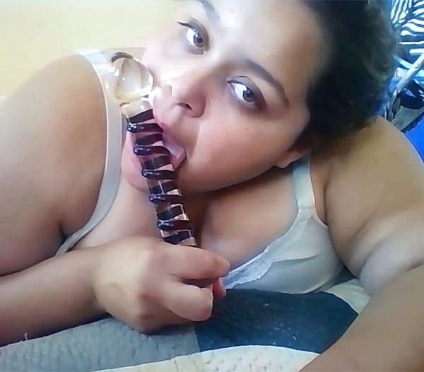 Hot Babes' Favorite Toys: Explicit Amateur Porn Pics