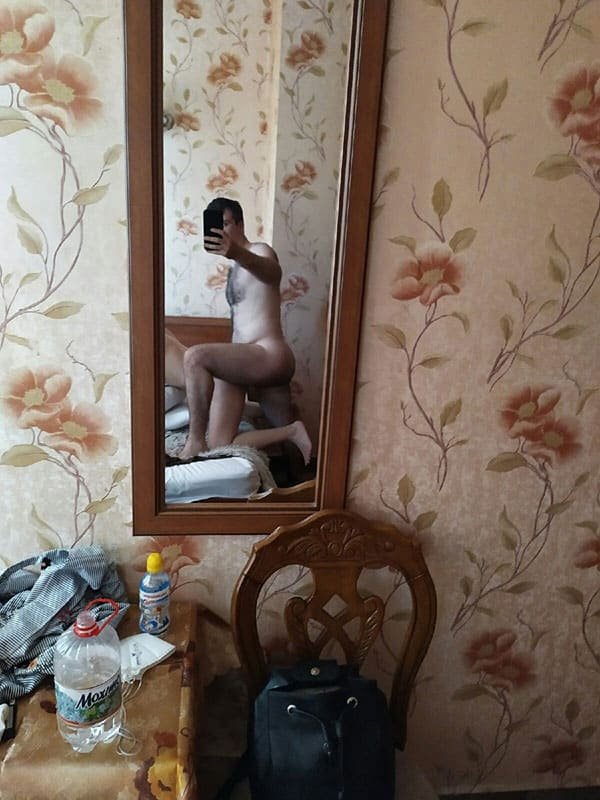 Amateur Slut's Explicit Home Sex Photo Shoot