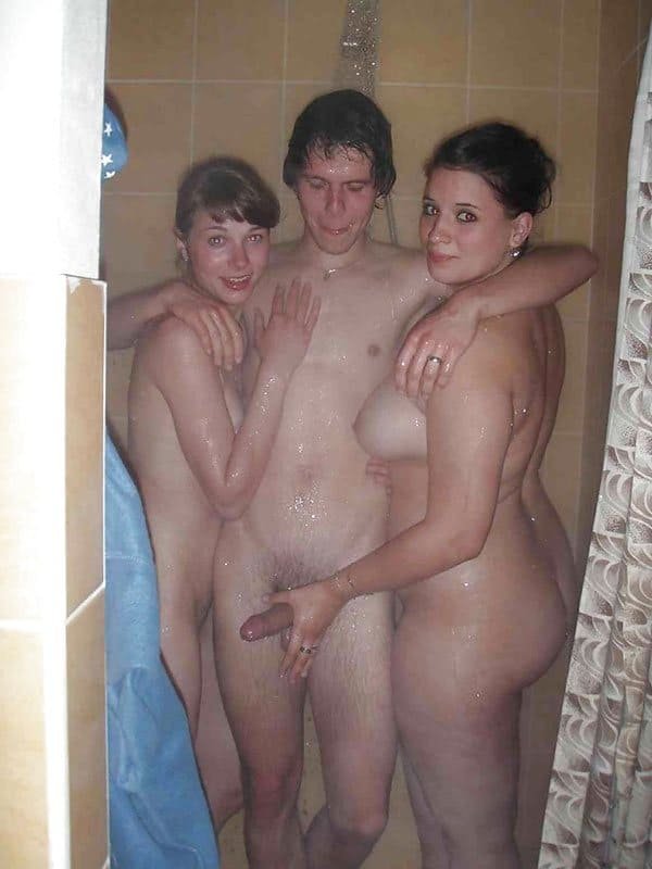 Explicit Wet Girls Nude Shower Photos: Amateur XXX Content