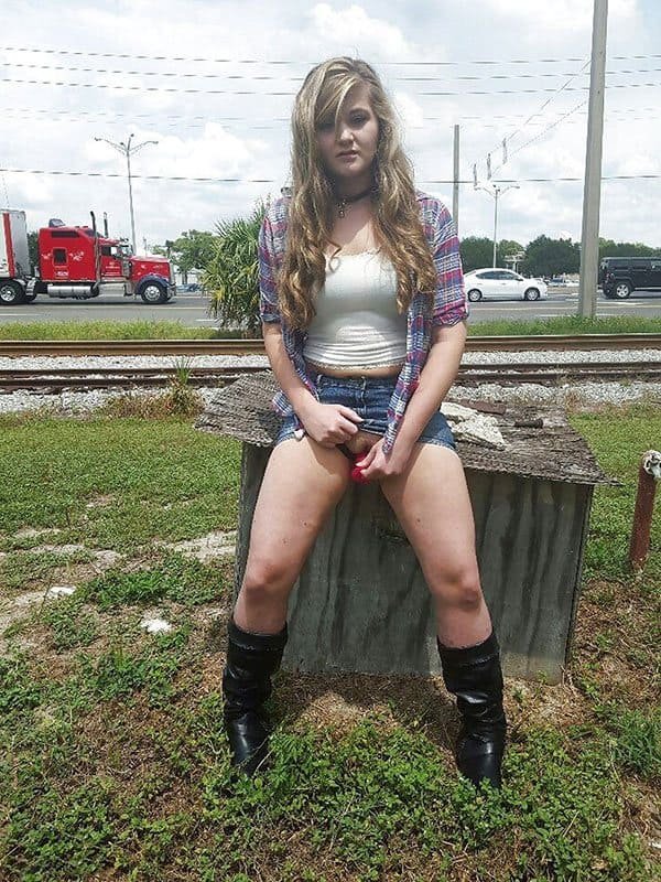 Public Slut Masturbation: Amateur Porn Photo Collection