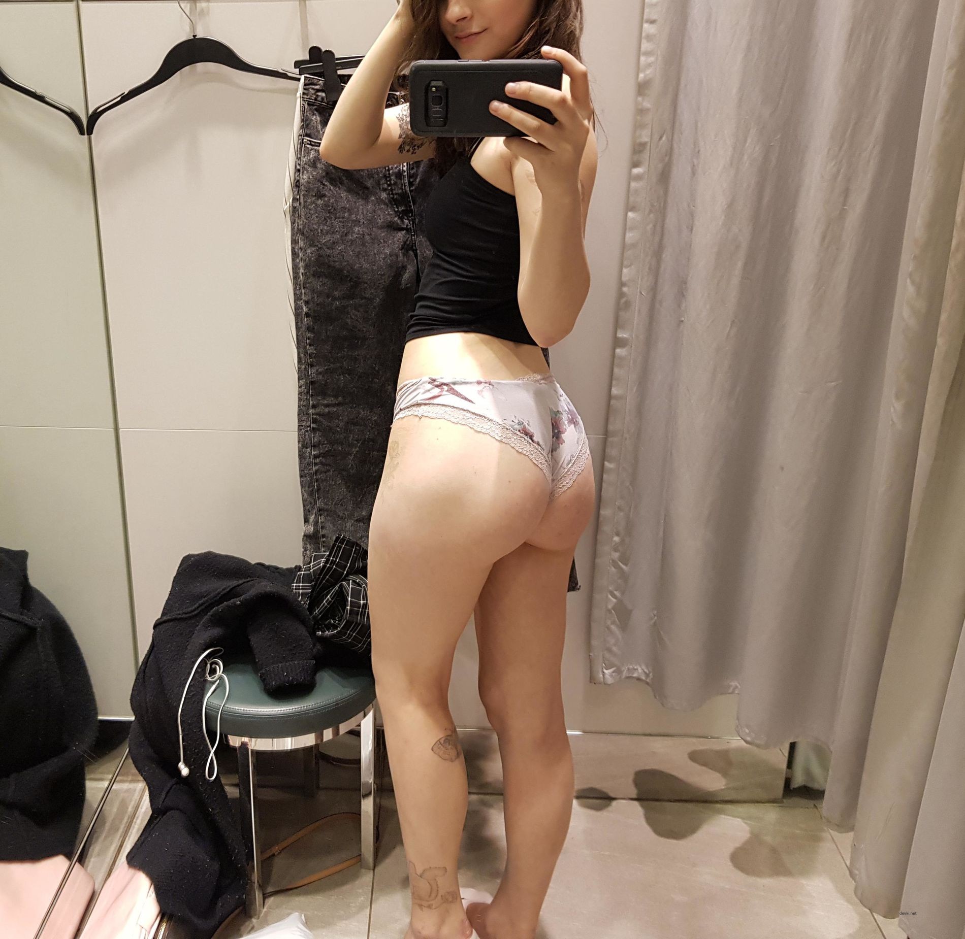 Amateur Nadyushka's Explicit Flashing Photos - Uncensored Naughty Pics