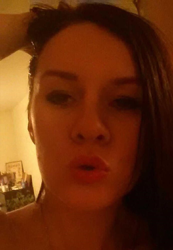 Hot Amateur Blowjob Photos - Sexy Russian Babe Loves Giving Head