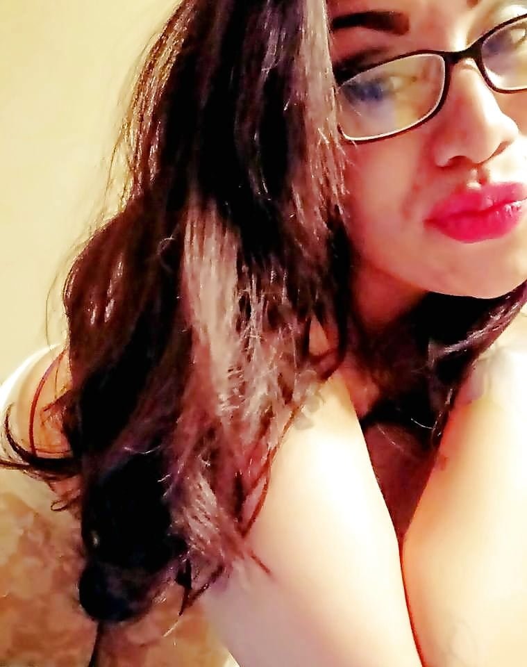 Hot Amateur Blowjob Photos - Sexy Russian Babe Loves Giving Head