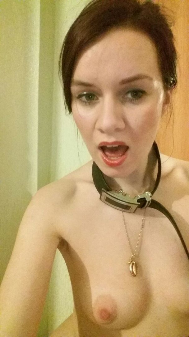 Hot Amateur Blowjob Photos - Sexy Russian Babe Loves Giving Head