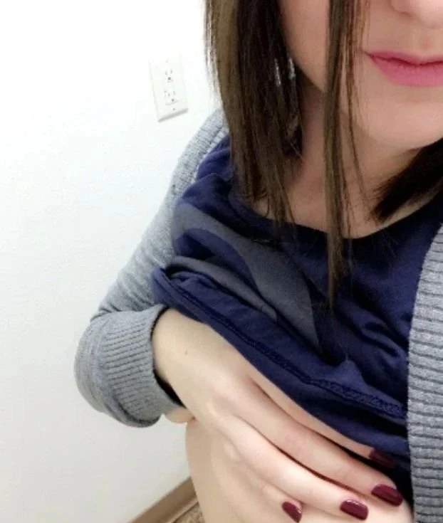 Hot Babes Bored at Work: 24 Steamy Photos of Girls Looking for Fun