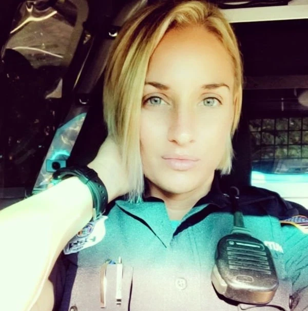 Hot Office Babes Bored at Work - 30 Steamy Photos