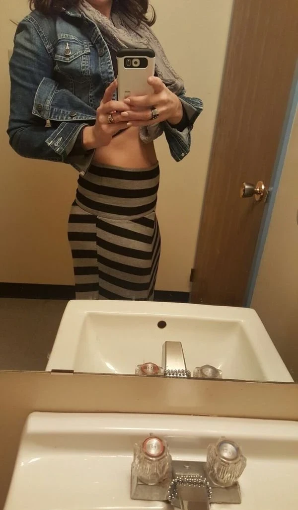 Hot Office Babes Bored at Work - 30 Steamy Photos