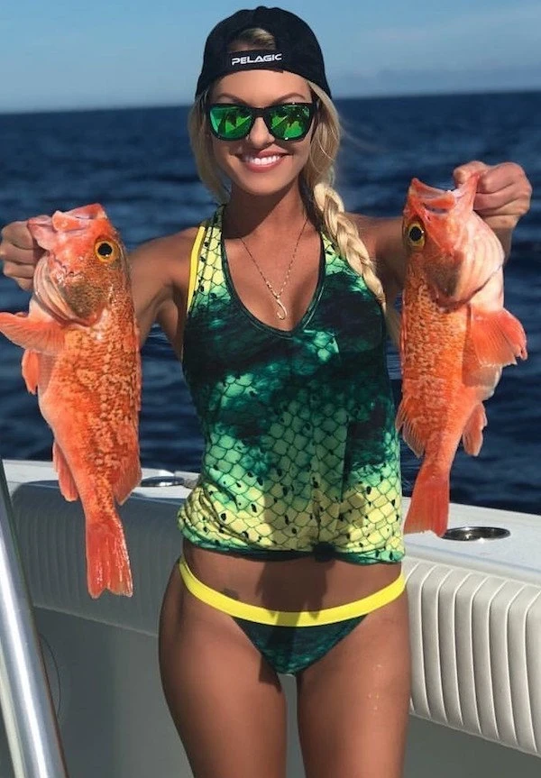 40 Stunning Girls from Every Angle: Explicit Beauty Shots