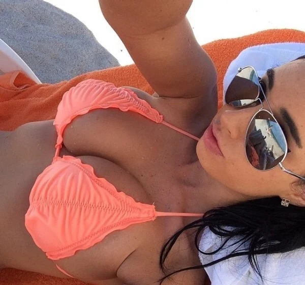 40 Stunning Girls from Every Angle: Explicit Beauty Shots