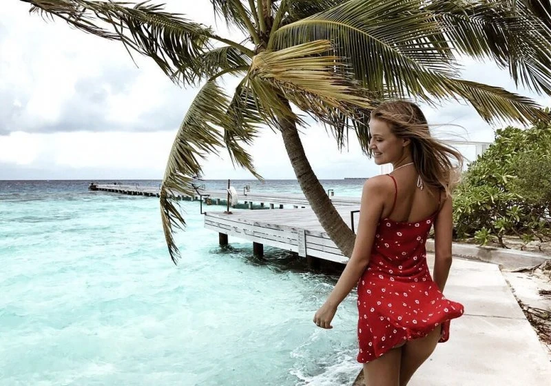 Hot Babes with Tightest Booties: Explicit Photos