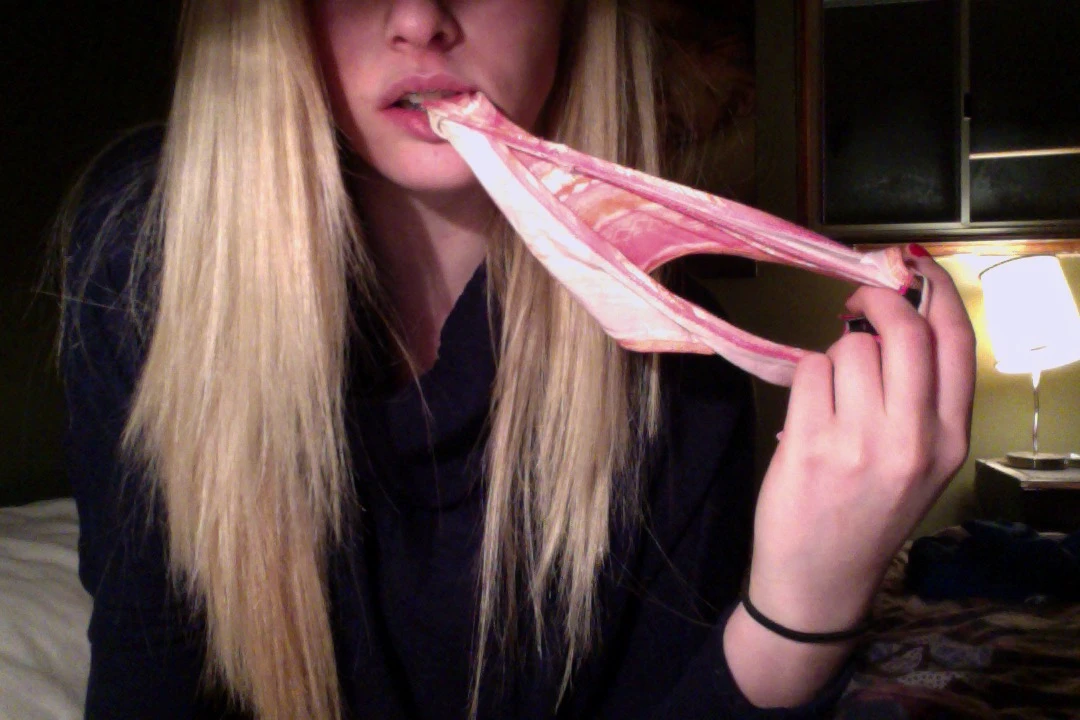 Amateur Babe Caressing Her Ass - Explicit Anal Play