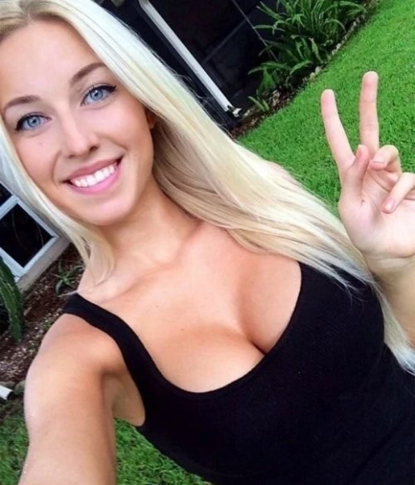 Mesmerizing Eyes of These Girls Captivate Everyone (33 Explicit Photos)