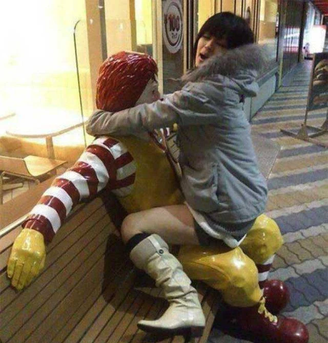 Wild and Crazy Girls Going All Out: 41 Explicit Photos of Fun and Madness