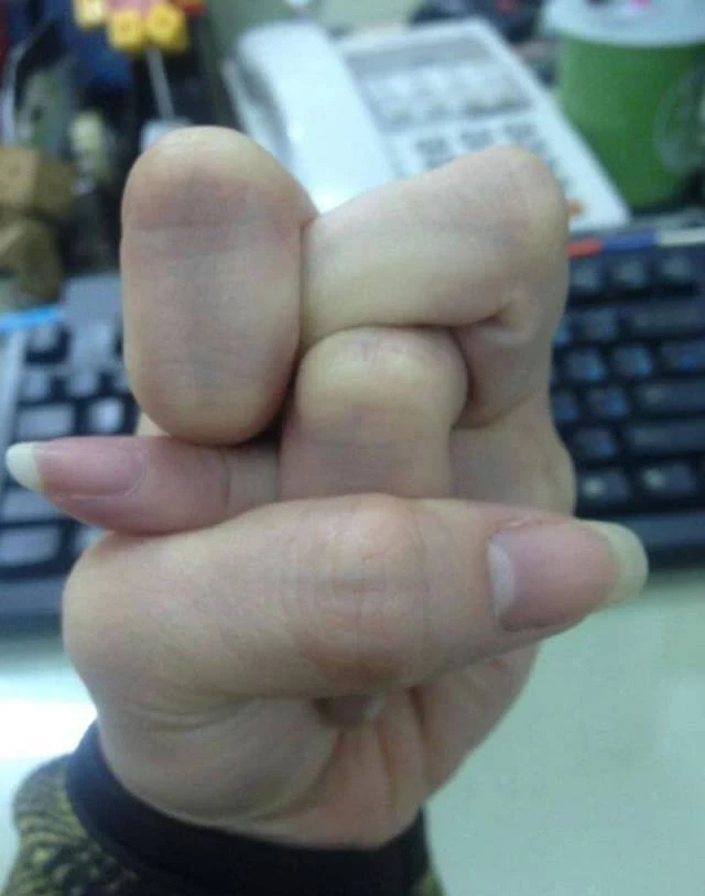 Wild and Crazy Girls Going All Out: 41 Explicit Photos of Fun and Madness