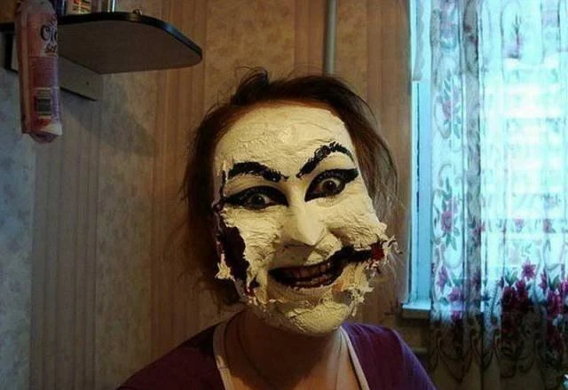 Wild and Crazy Girls Going All Out: 41 Explicit Photos of Fun and Madness