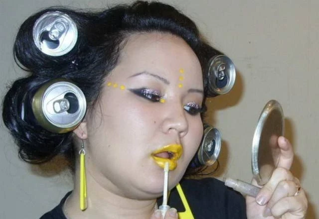 Wild and Crazy Girls Going All Out: 41 Explicit Photos of Fun and Madness