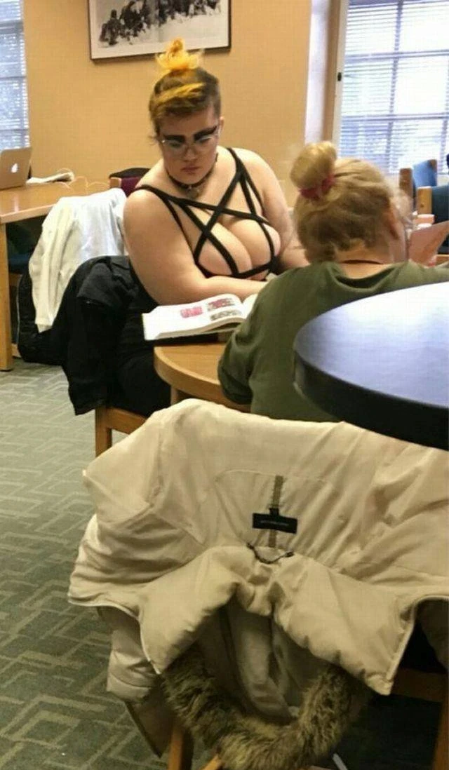 Wild and Fun Girls Love to Party and Let Loose (45 Photos)