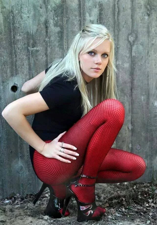 Sleek and Slim Legs in Pantyhose: Explicit Foot Fetish Delight