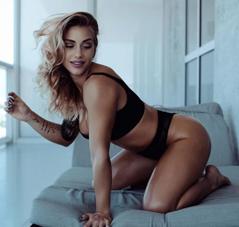 Voluptuous Beauties with Busty Assets: Seductive Women in Lingerie