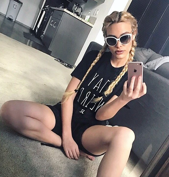 Venezuelan Bombshell Lele Pons: Phenomenally Popular Blonde Beauty