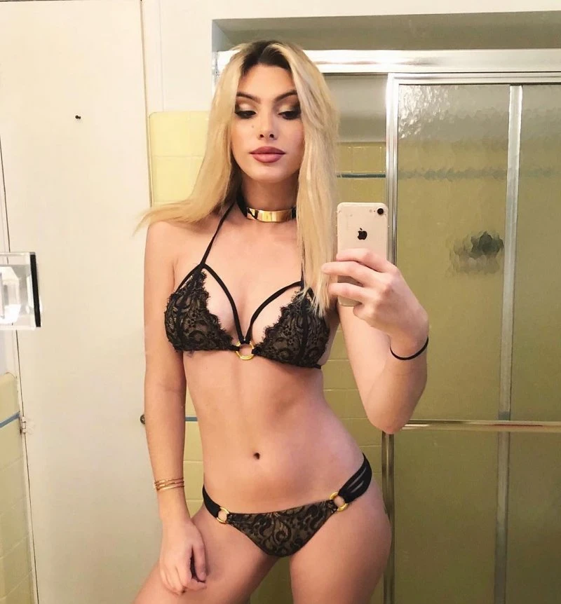 Venezuelan Bombshell Lele Pons: Phenomenally Popular Blonde Beauty