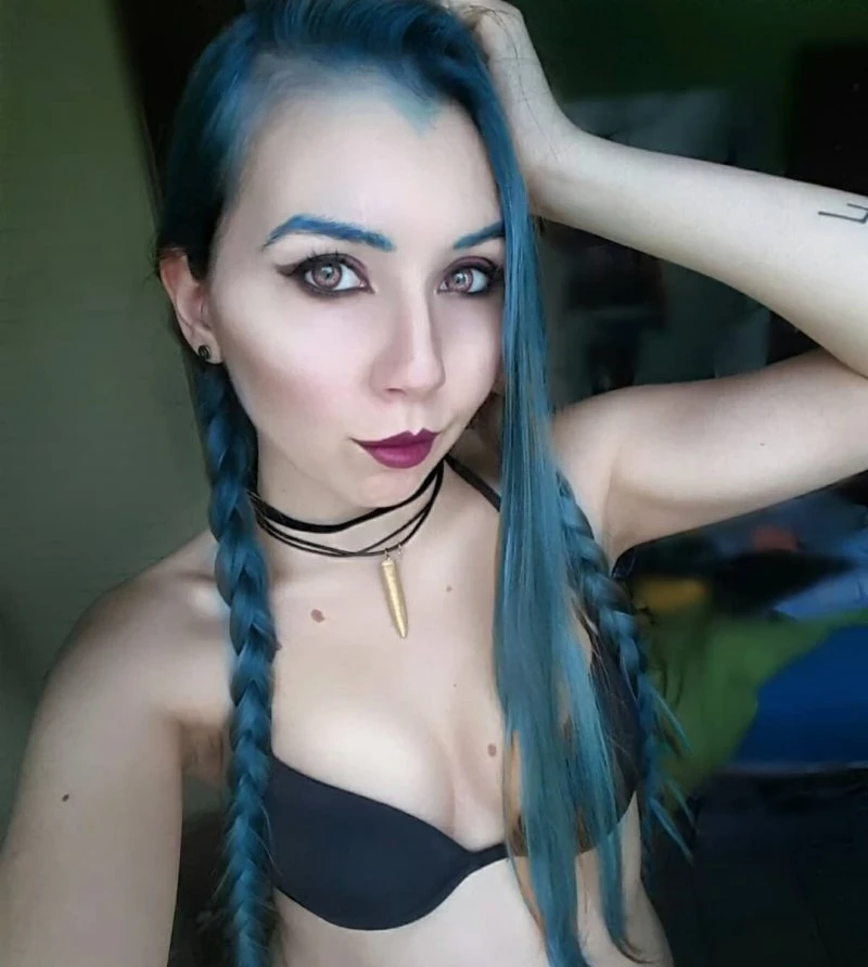 Explicit and Stunning Cosplay Girls: Revealing and Beautiful Photos