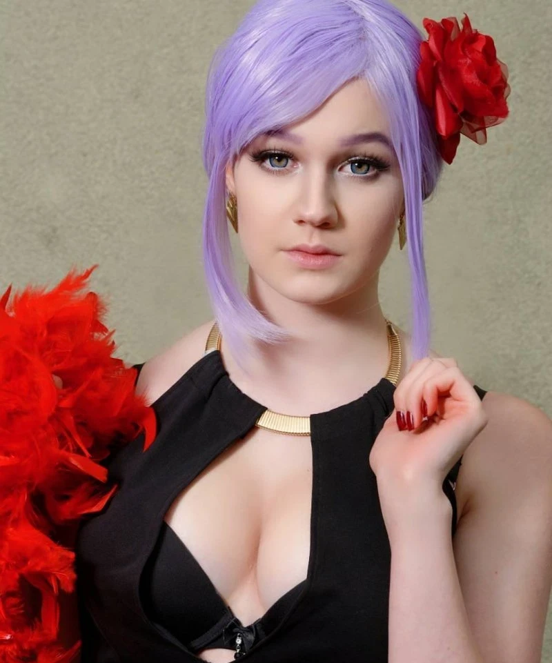 Explicit and Stunning Cosplay Girls: Revealing and Beautiful Photos