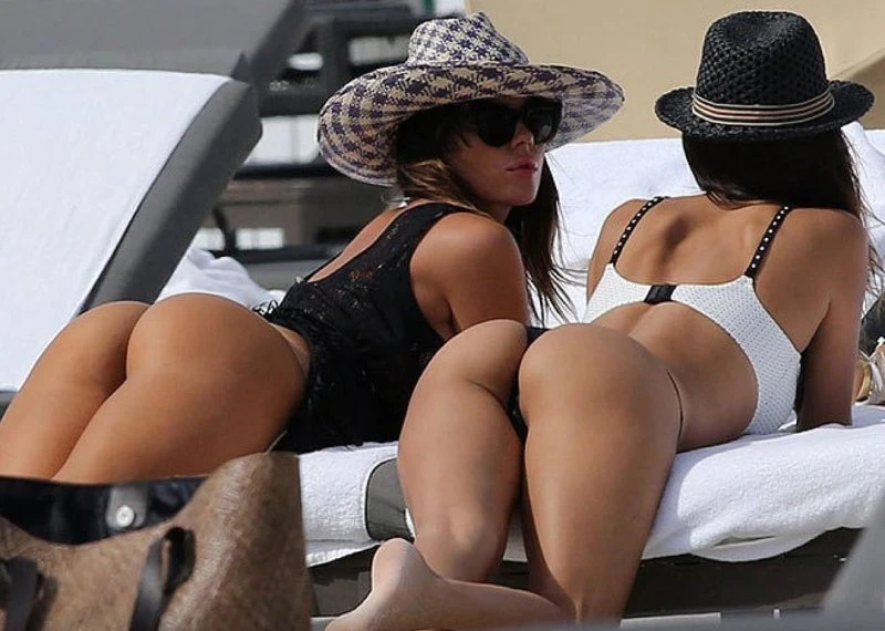 Stunning Busty Babes: Explicit Photos of Beautiful Girls with Voluptuous Busts