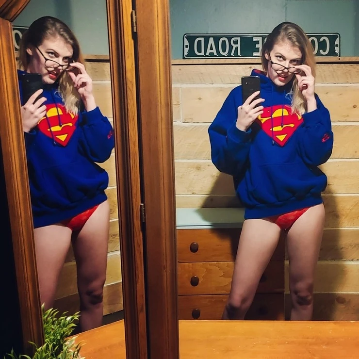 Hot Girls in Glasses - Sexy Amateur Babes 02.02 Photo Collection