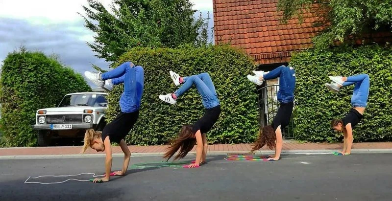 Hot Athletic Babes with Strong Legs: Sexy Sports Girls in Action