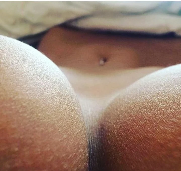 Seductive Cleavage of Busty Girls: Bold and Explicit Photos