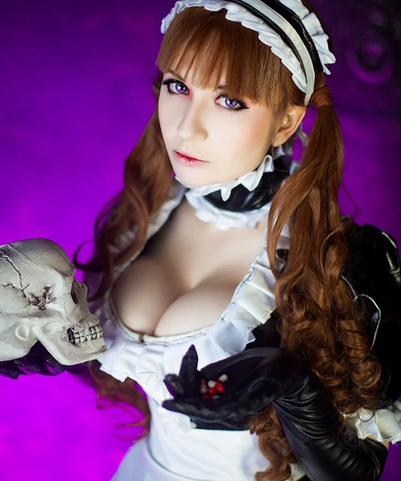 Seductive Busty Cosplay Girls: Exquisite Temptation!