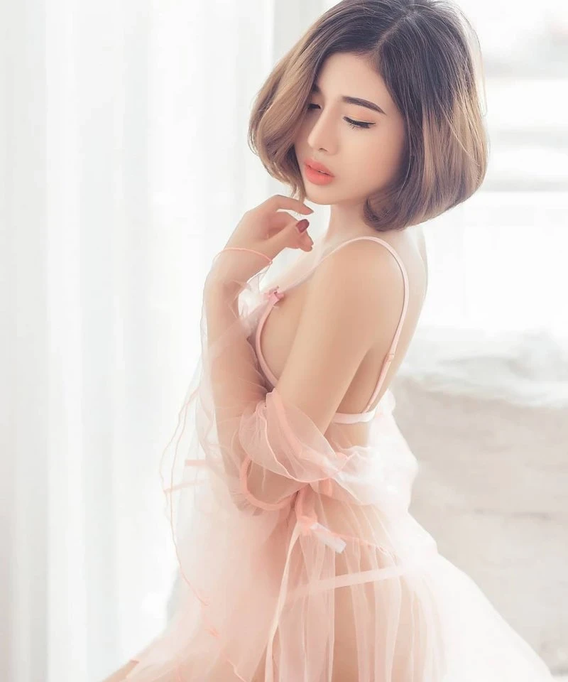 Seductive Vietnamese Cuties: Sultry Beauties from Vietnam