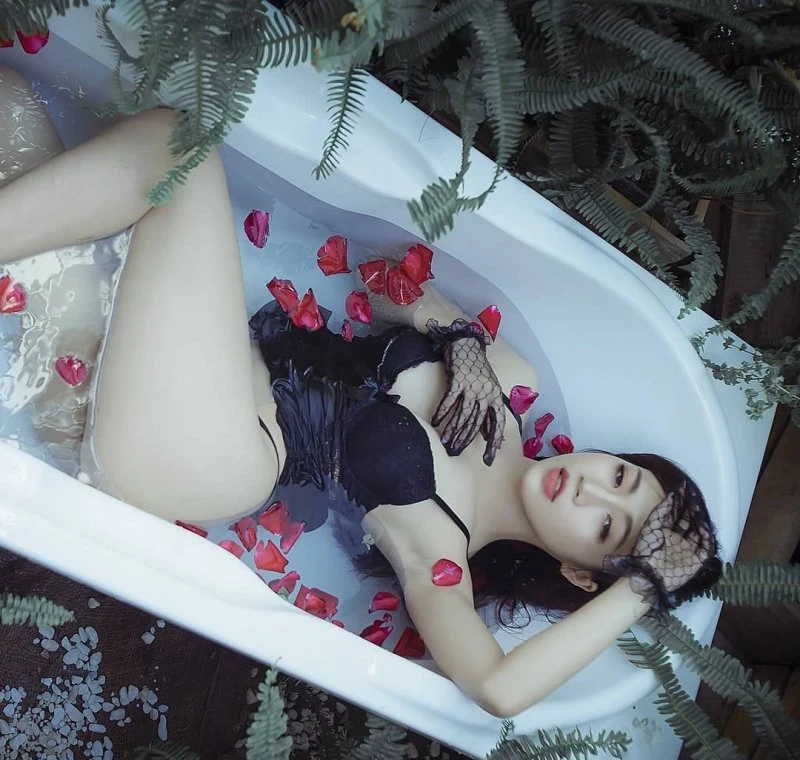 Seductive Vietnamese Cuties: Sultry Beauties from Vietnam