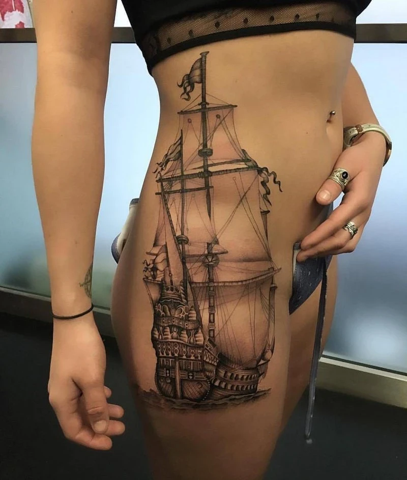 Curvy Tattooed Babes: Explicit Beauties with Inked Bodies