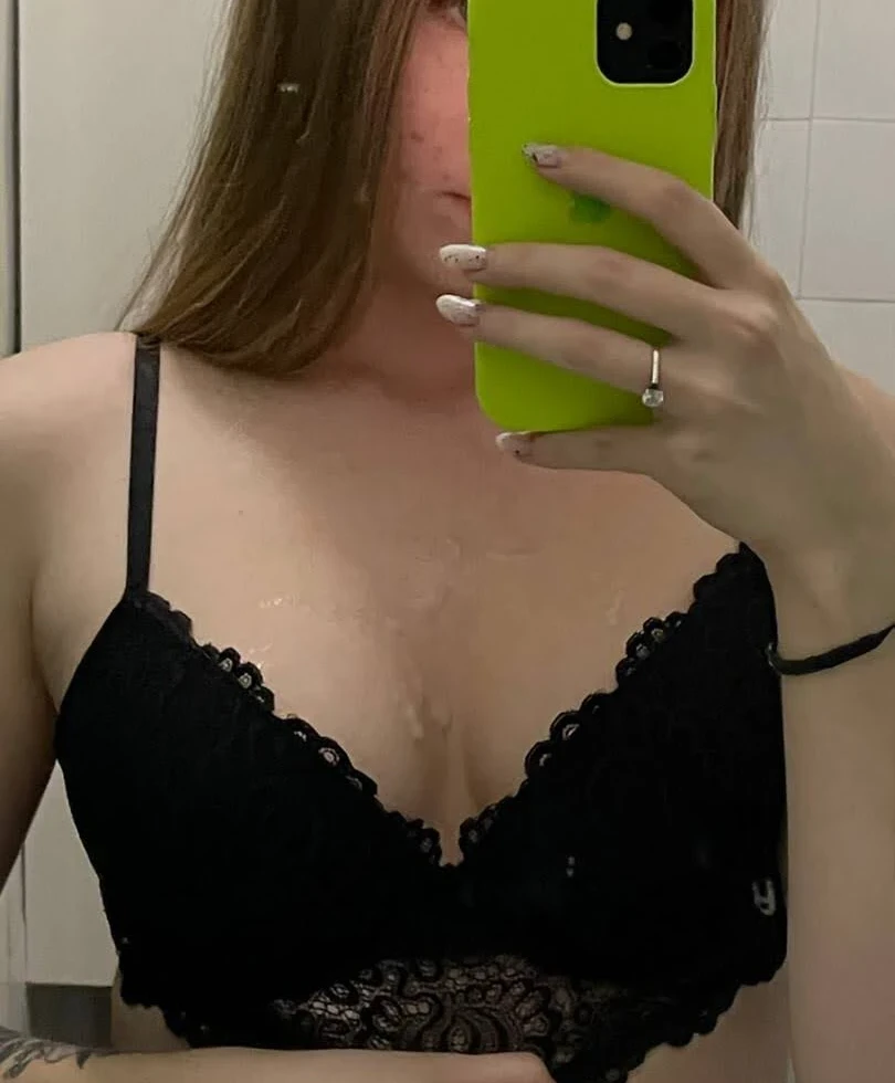 Anya Loves Cum: Explicit Amateur Porn Photos