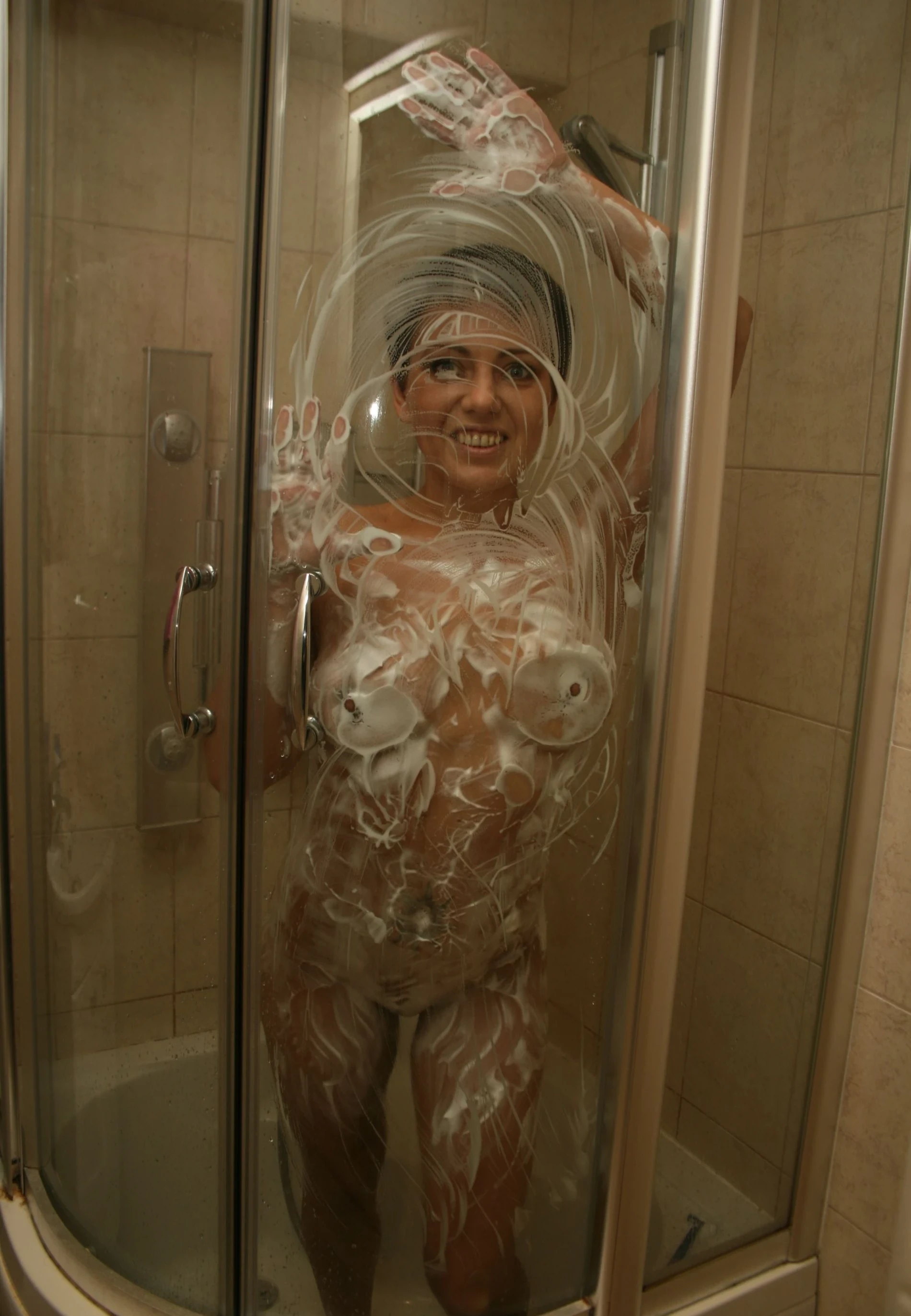 Private Photographer's Archive - Nude Lily in Bath - Explicit Amateur Photos