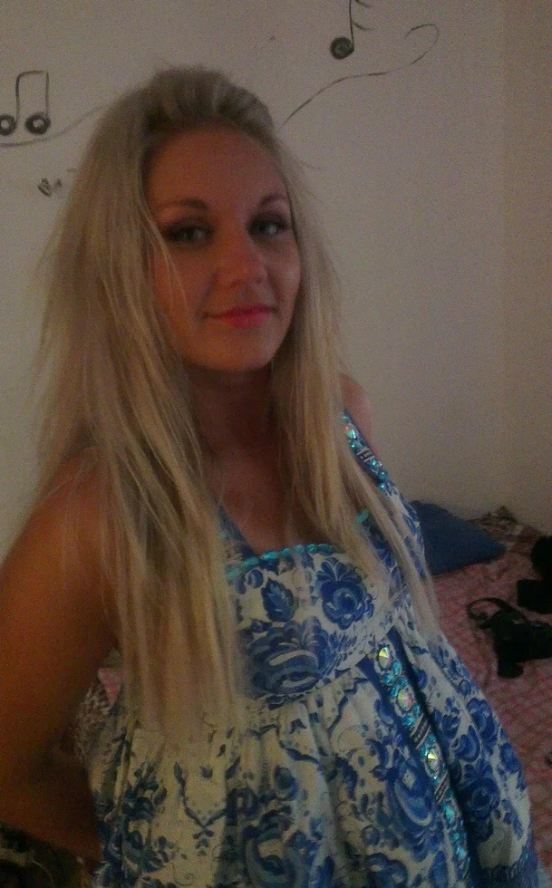 Blonde Sucks and Licks Balls - Explicit Amateur Porn Photo