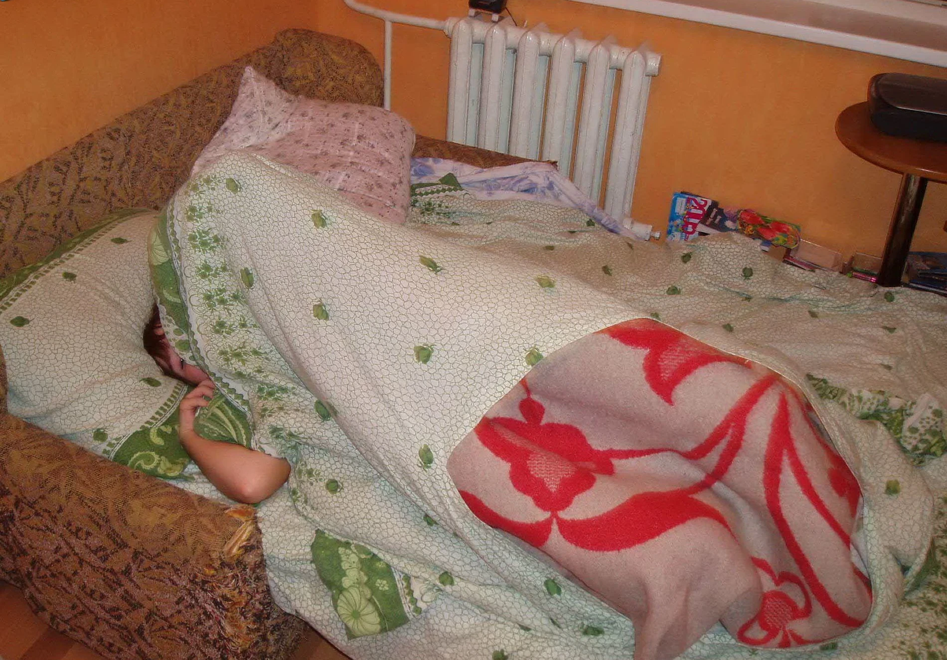 Wild Amateur Couple's Explicit Photo Shoot: Hardcore XXX Action!