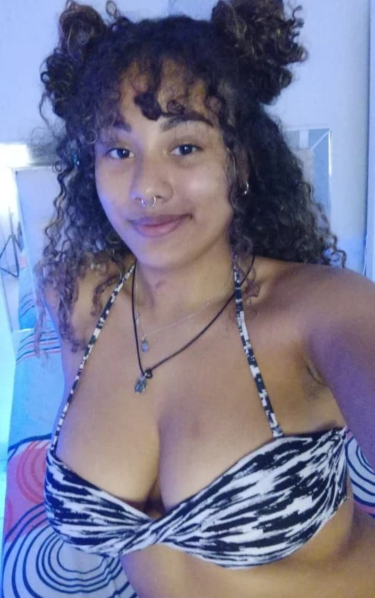 Amateur Busty Mulatto Babe Exposed in Explicit Photos