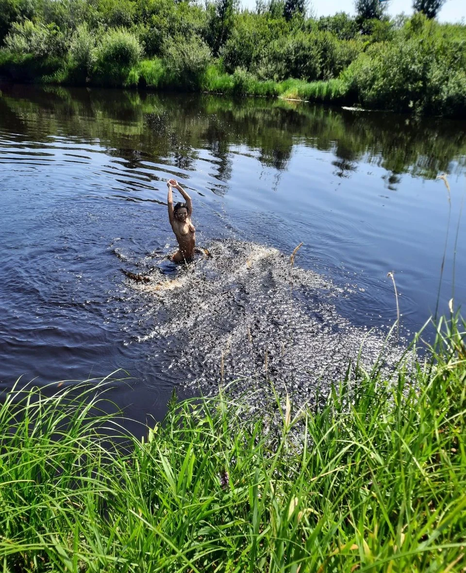 Hot Summer River Blowjob Amateur Porn Photo