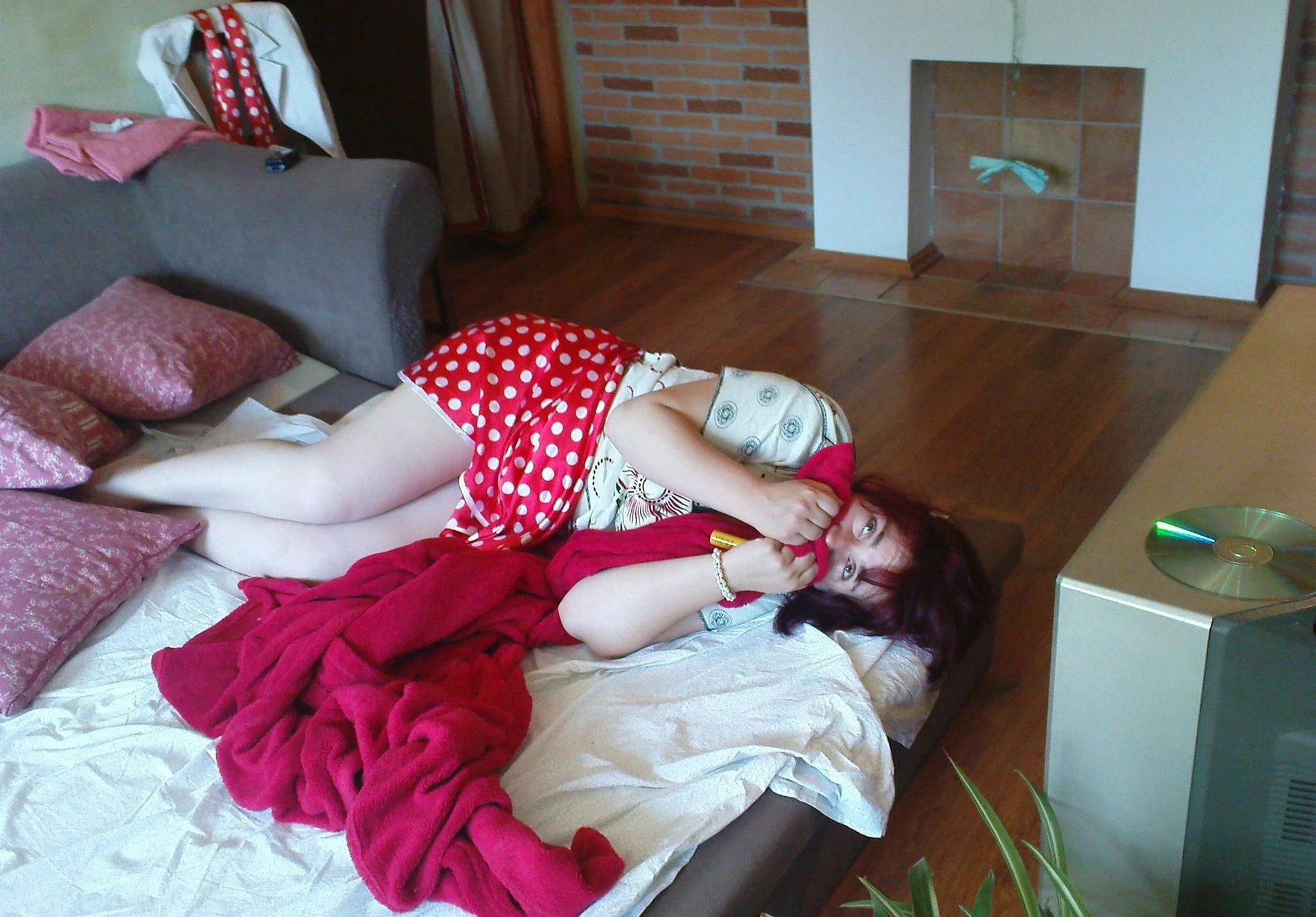 Curvy Babe Fucks Herself with Vibrator - Explicit Amateur Porn Photo