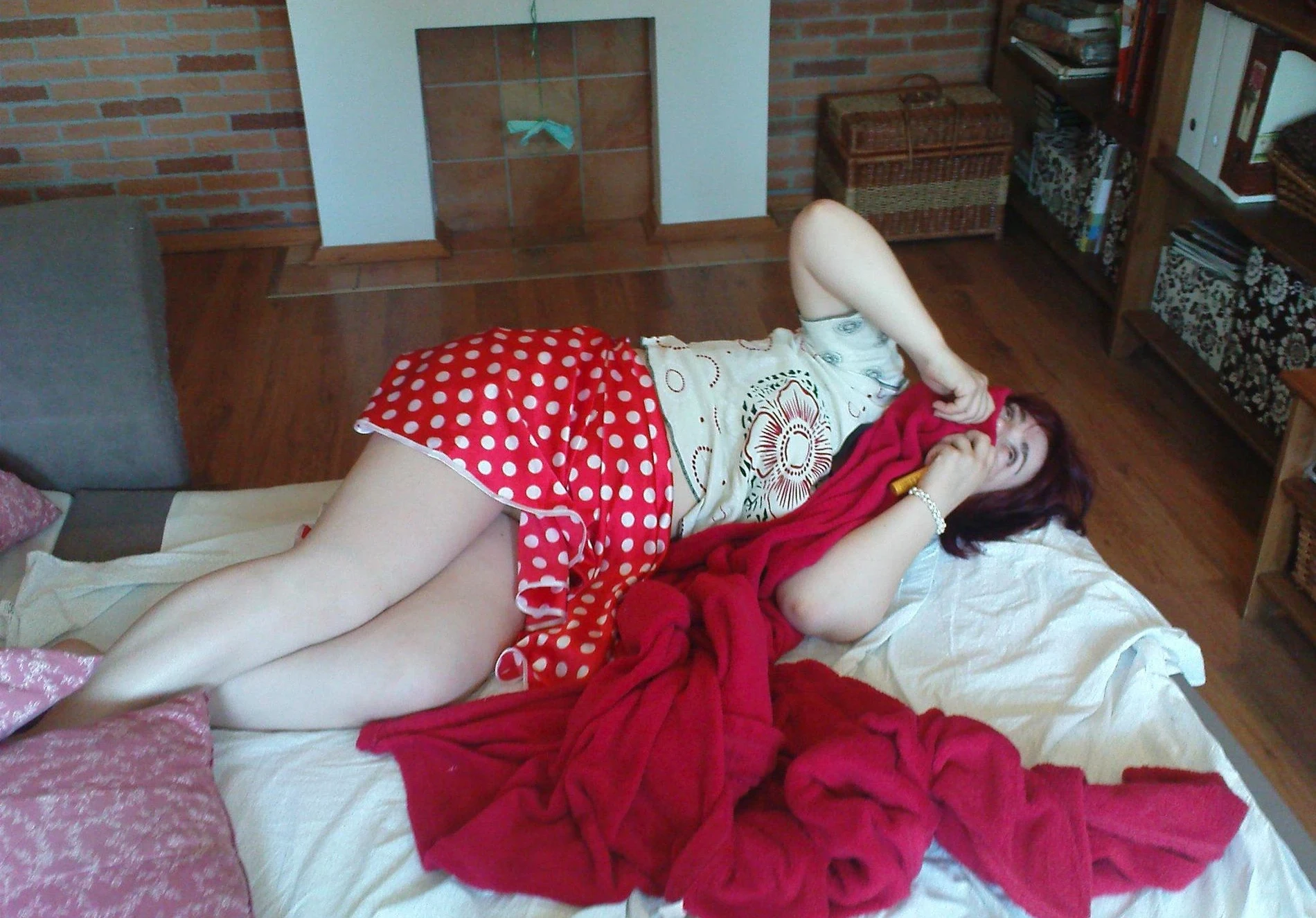 Curvy Babe Fucks Herself with Vibrator - Explicit Amateur Porn Photo