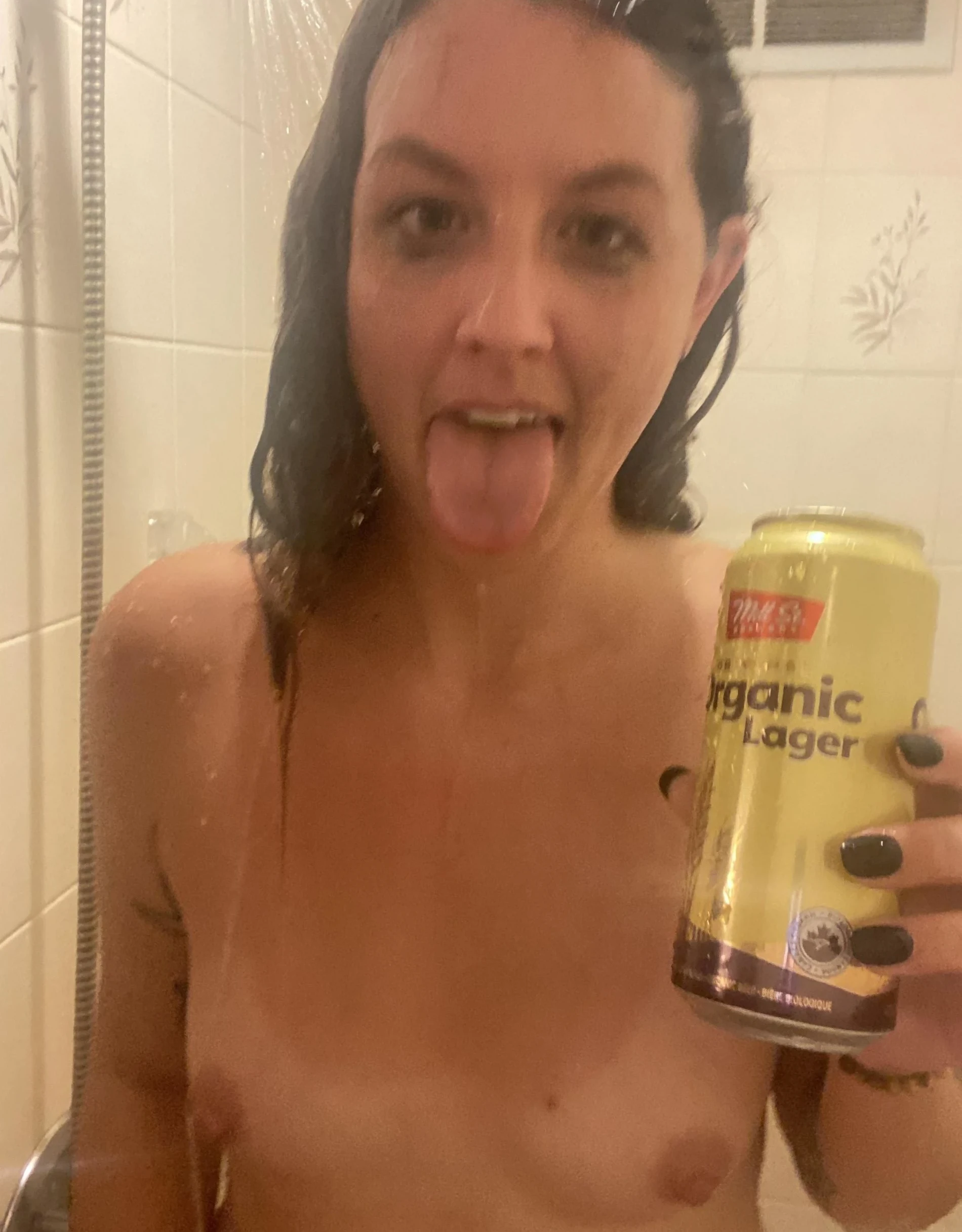 Amateur Girl's Tattooed Intimate Album - Explicit Homemade Porn Pics