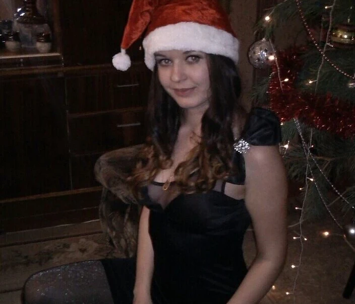 Married 39-Year-Old Amateur Irina Loves to Suck - Explicit Blowjob Photos